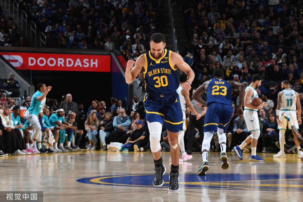 更是现代足 更是现代足