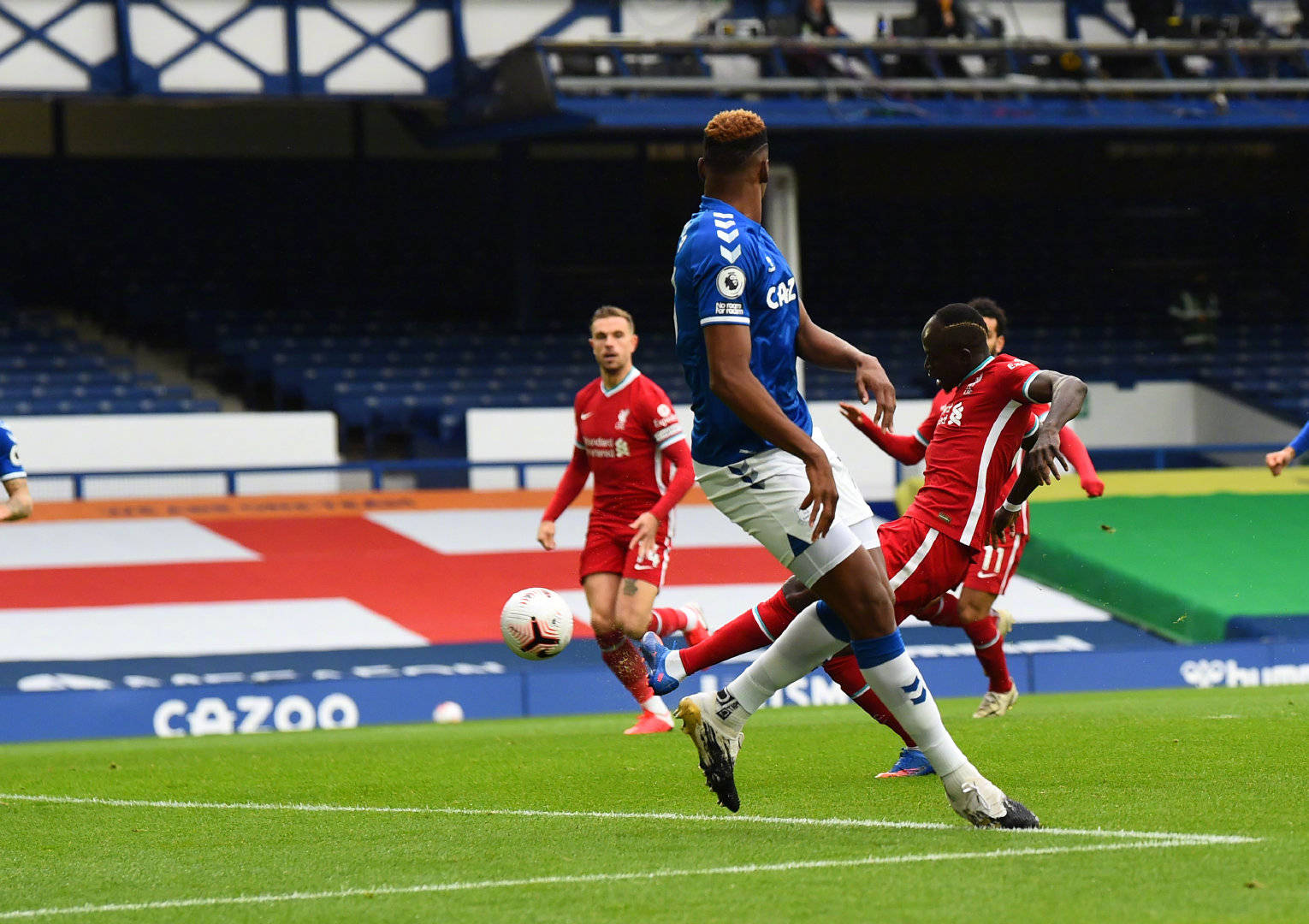 对强敌时更 对强敌时更